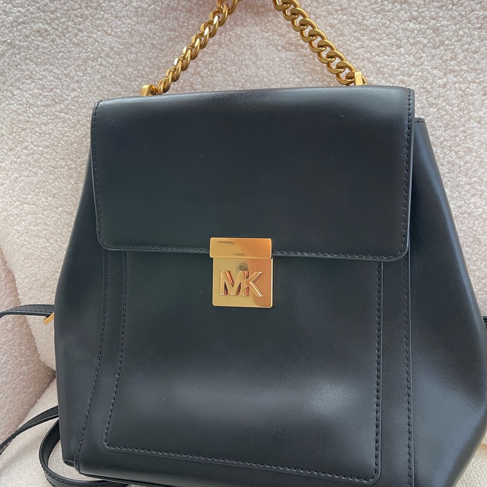 MICHAEL KORS MINDY Medium Scarlet Leather backpack